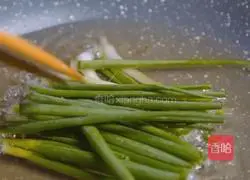 Illustration of how to make simple and easy toothpick beef 5