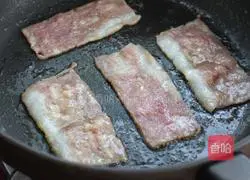 Illustration of how to make scallion bacon egg pancake 4