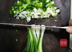 Illustration of how to make oyster omelette 1