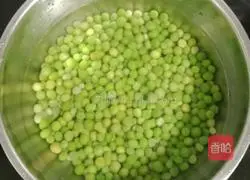 Illustration of how to make fried peas with beef cubes 6