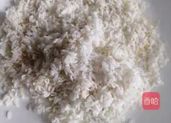 Illustration of how to make pearl meatballs 4