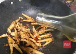 Illustration of how to make spicy chicken feet 6
