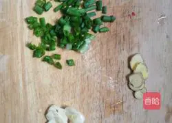 Illustration of how to make fried beef with enoki mushrooms 5