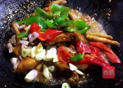 Illustration of how to make spicy chicken feet 12