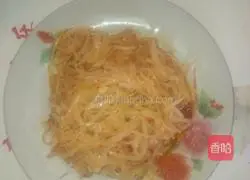 Hot and sour Illustration of how to make refreshing potato shreds 10