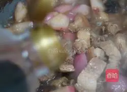 Illustration of how to make braised radish in soy sauce 10