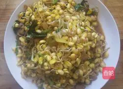 Illustration of how to cook bean sprouts and fried meat 8