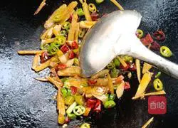 Illustration of how to make stir-fried beef 4