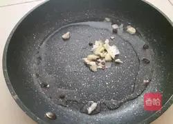 Illustration of Stir-fried Pork Sausage 3