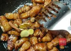 Illustration of how to cook pork with winter vegetables 7