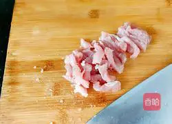 Illustration of how to make fried long beans with pork 3