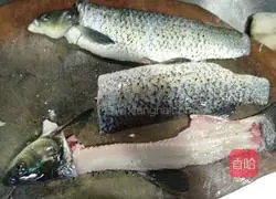 Illustration of how to make pickled fish 1