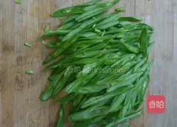 Illustration of how to make stir-fried green beans 2