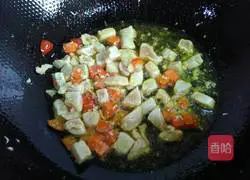 Illustration of how to make cucumber and diced chicken 4