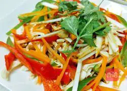 Illustration of how to make spicy shredded chicken 4 