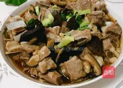 Illustration of how to make steamed pork ribs with mushrooms 7