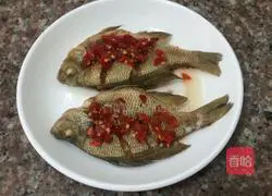 Illustration of how to make minced pepper fish 7