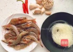 Illustration of how to make finger-licking garlic vermicelli open-back shrimp 1