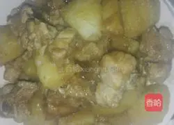 Illustration of how to cook potato stewed ribs 2