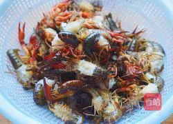 Illustration of how to make spiced crayfish (low oil version) 1