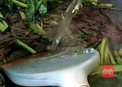 Illustration of how to make spinach with gluten 6