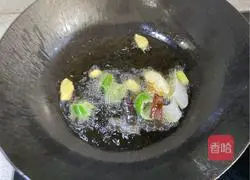 Illustration of how to make spicy crayfish 3