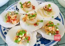 Illustration of steamed scallops with garlic vermicelli 11