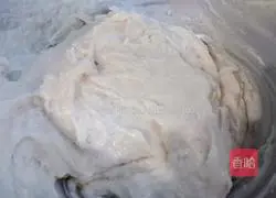 Illustration of how to make handmade fish balls 14