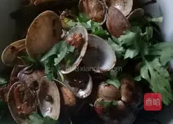 Illustration of how to make spicy clams 3