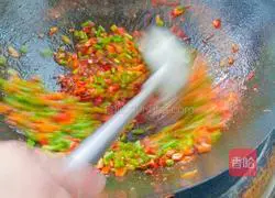 Illustration of how to make dry roasted fish 11