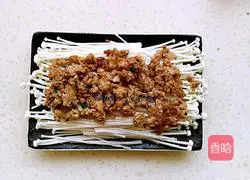 Illustration of how to make minced pork and enoki mushrooms 5