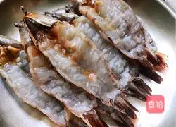 Illustration of how to make steamed open-sided shrimp with vermicelli and garlic paste 1