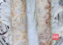 Illustration of how to make rolls 10