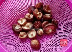 Illustration of how to make stuffed peppers 3