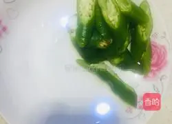 Green pepper Illustration of how to make shredded beef 2