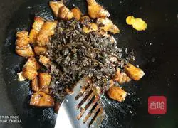 Illustration of how to cook pork with winter vegetables 8