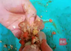 Illustration of how to make chicken wings with rice 8