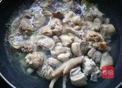 Illustration of how to cook chicken with mushrooms 14