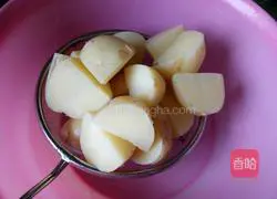 Illustration of braised potatoes 3