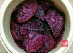 Illustration of how to make purple sweet potato cake 2