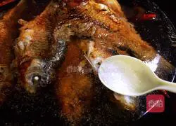 Illustration of how to cook crucian carp 12