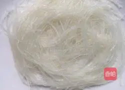 Illustration of how to make finger-licking garlic vermicelli with open-back shrimp 4
