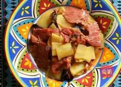 Illustration of Beef Stewed Potatoes 4