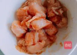 Illustration of how to make chicken popcorn 1