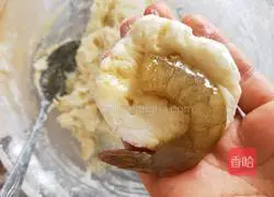 Illustration of how to make golden potato shrimp balls 9