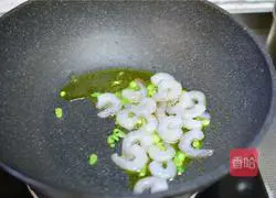 Illustration of how to make fried noodles with shrimp 4