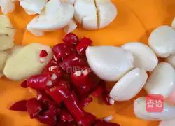 Illustration of how to make spicy beer lobster 3