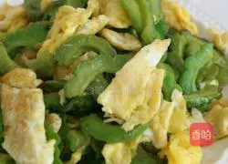Illustration of how to make bitter melon and scrambled eggs 6