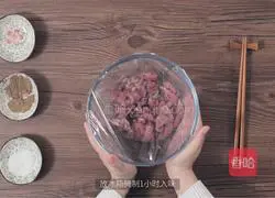 Illustration of dry-fried short crispy pork 3