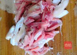 Illustration of how to make fried shredded pork with green bamboo shoots 1